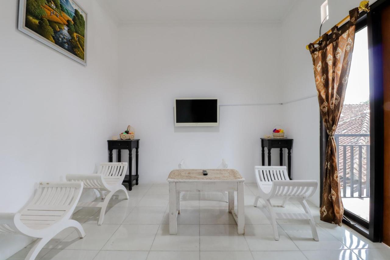 Java Homestay Yogyakarta Exterior foto